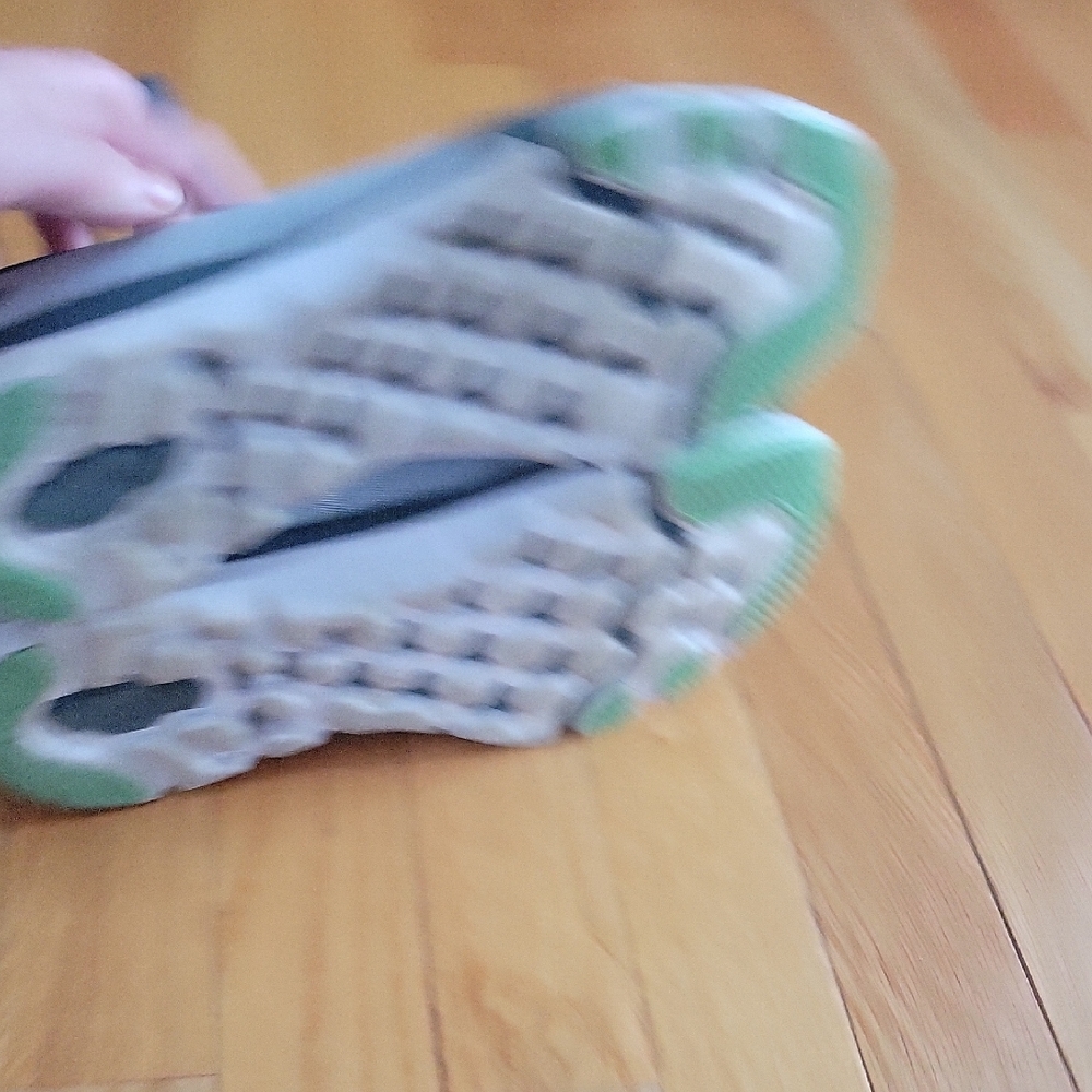 Nike Women's Athletic Shoes in Gray with Green Accents - Picture 7 of 10